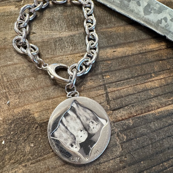 Monica Rich Kossan - Sterling Silver Vine Detail Picture Frame Bracelet - Picture 3 of 9